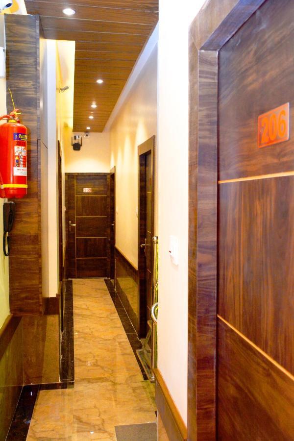 Hotel Nest N Rest - Mumbai Luaran gambar